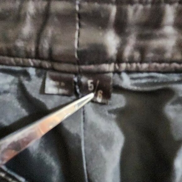 Peck & Peck Women's Size 5/6 Black Genuine Leather Pleat Front Zip Close Pants - Picture 12 of 15